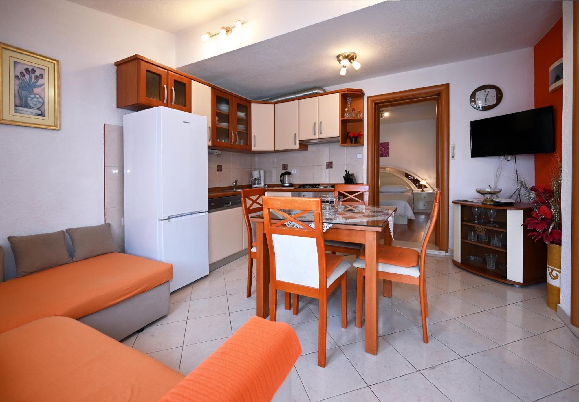 Apartments Majapaula Slatine Zewnętrze zdjęcie